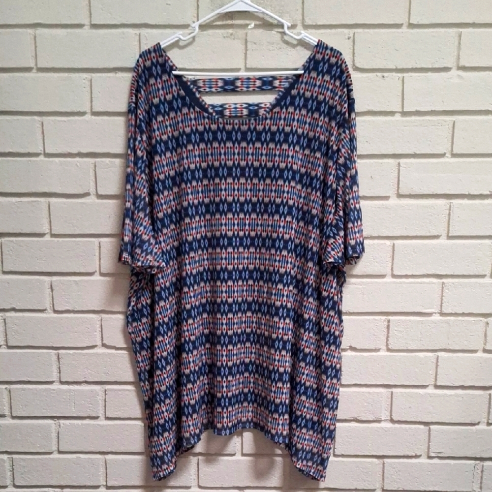 Catherines Stylish Multicolor Geometric Print Lined Flowy Top. Size 4X NWOT